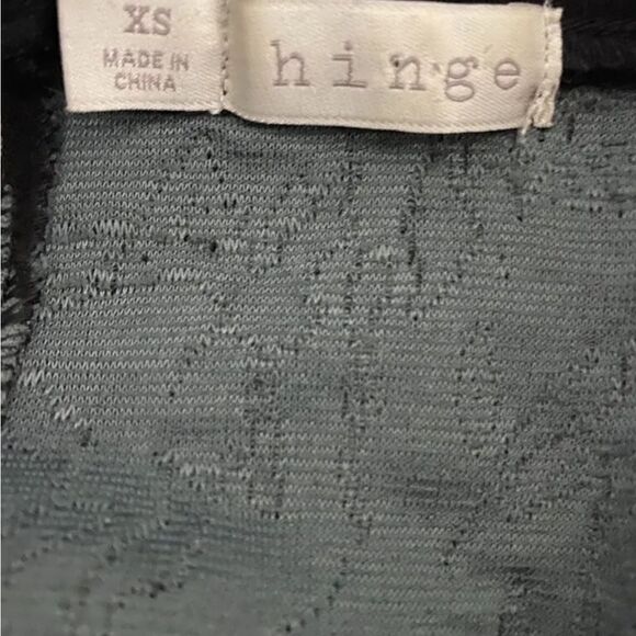 Hinge Black and Gray Quilted Textured Rose Sweatshirt - Picture 9 of 9